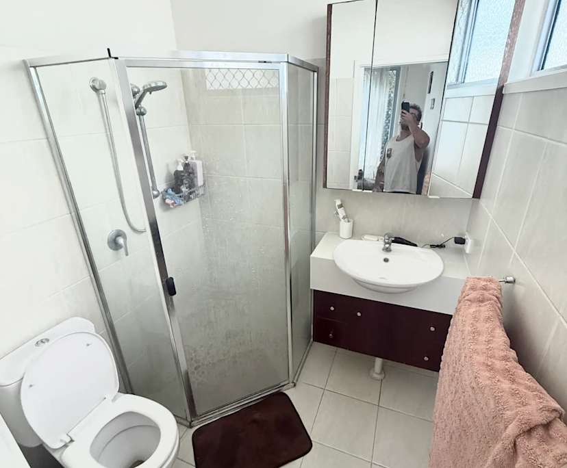 Room with ensuite in a share house