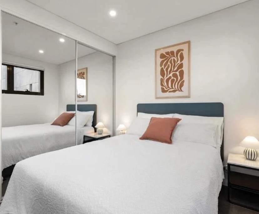 Furnished room in a flatshare