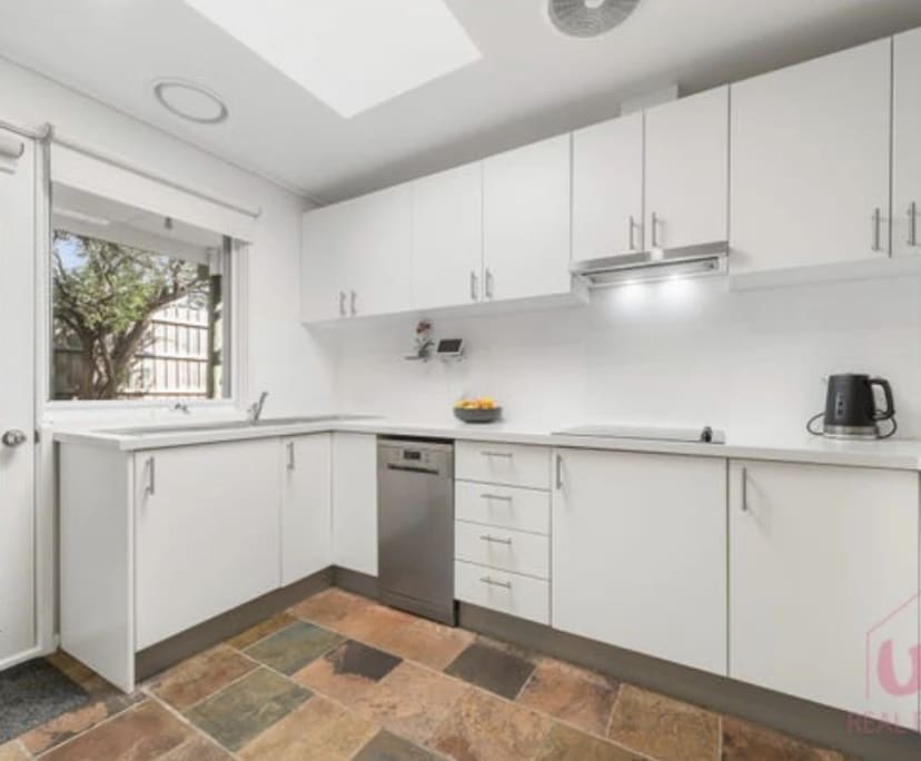 $350, Share-house, 3 bathrooms, Frankston VIC 3199