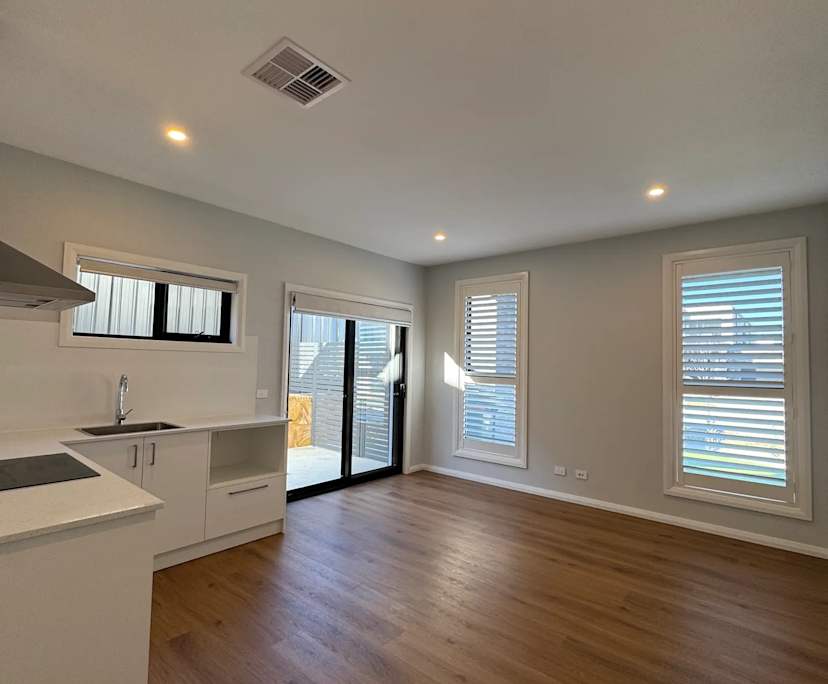 Unfurnished room granny flat for rent