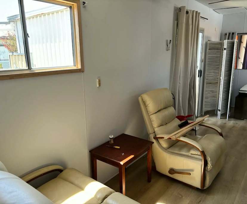 Furnished room studio flat for rent