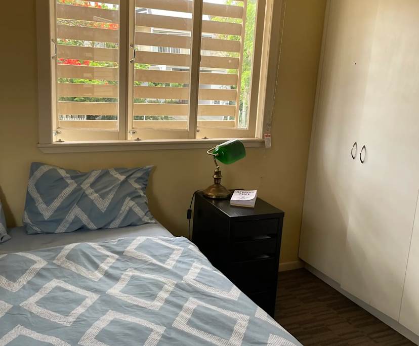 $320, Whole-property, 2 bathrooms, Toowong QLD 4066