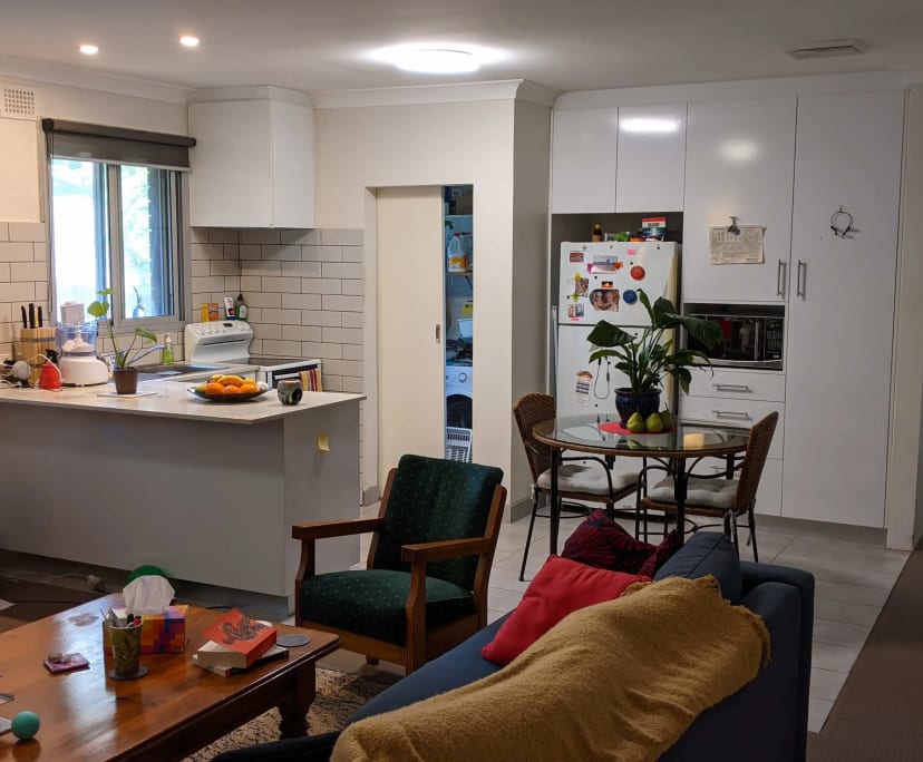 $350, Flatshare, 2 bathrooms, Enmore NSW 2042