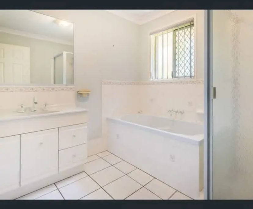 $210, Share-house, 4 bathrooms, Calamvale QLD 4116