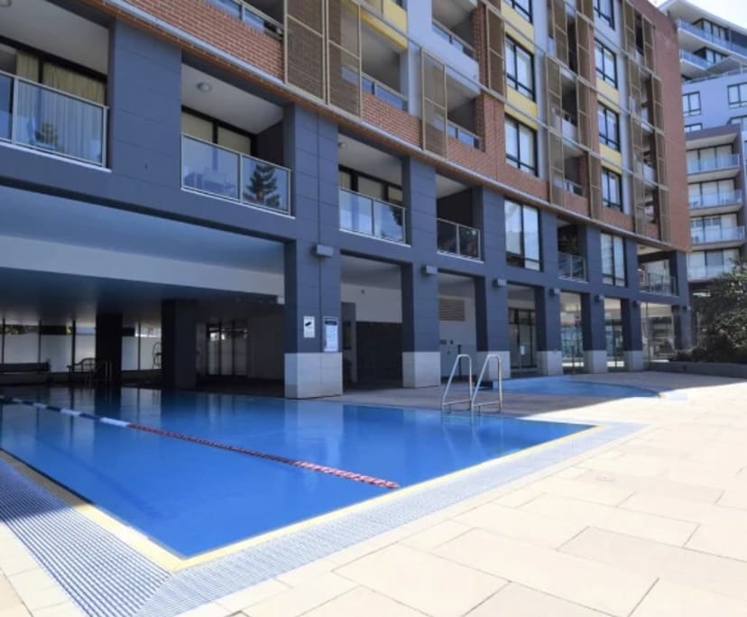 $650, 1-bed, 1 bathroom, Wolli Creek NSW 2205