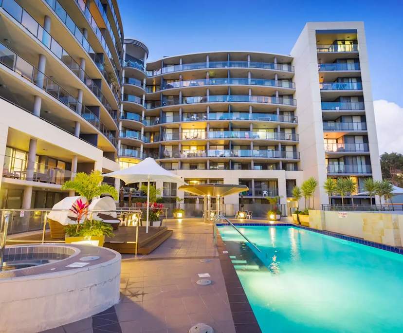 $950, Whole-property, 2 bathrooms, Perth WA 6000