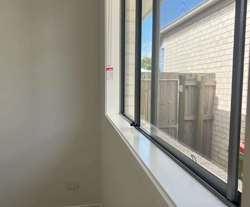 $300, Share-house, 3 bathrooms, Pimpama QLD 4209