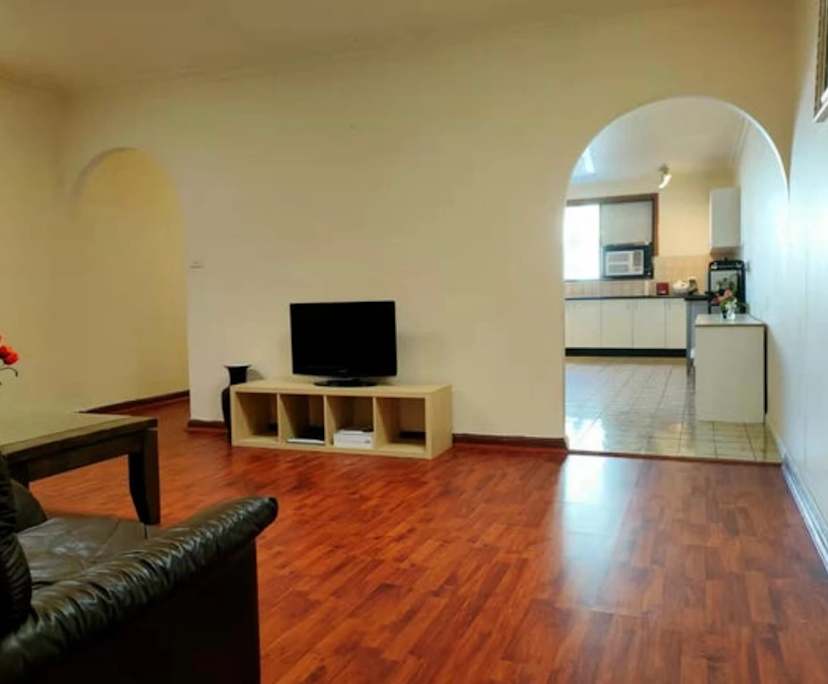 Whole property with 3 rooms for rent