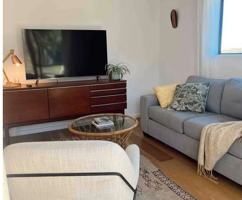 $300, Flatshare, 2 bathrooms, Corrimal NSW 2518