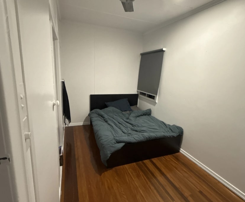 Unfurnished room with own bathroom