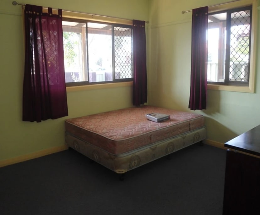 $165, Student-accommodation, 2 rooms, Jesmond NSW 2299, Jesmond NSW 2299