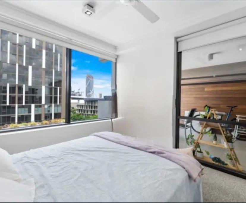$730, Whole-property, 1 bathroom, South Brisbane QLD 4101