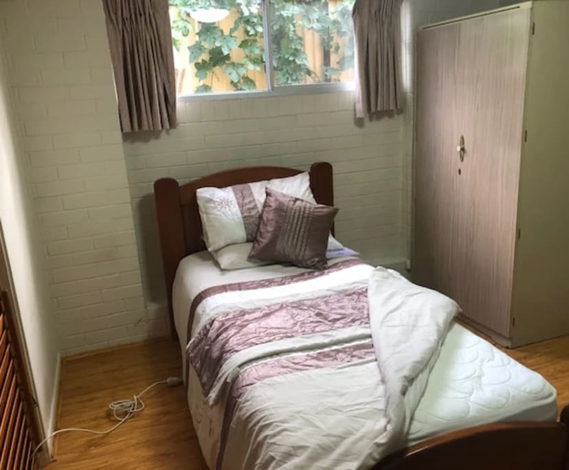 $260, Student-accommodation, 4 bathrooms, Coopers Plains QLD 4108