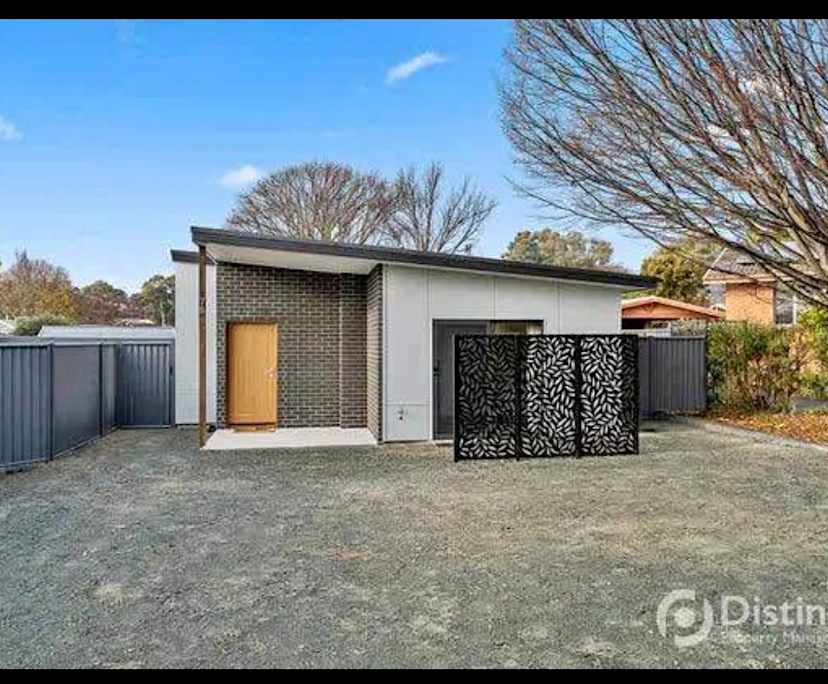 Furnished room with ensuite in a share house