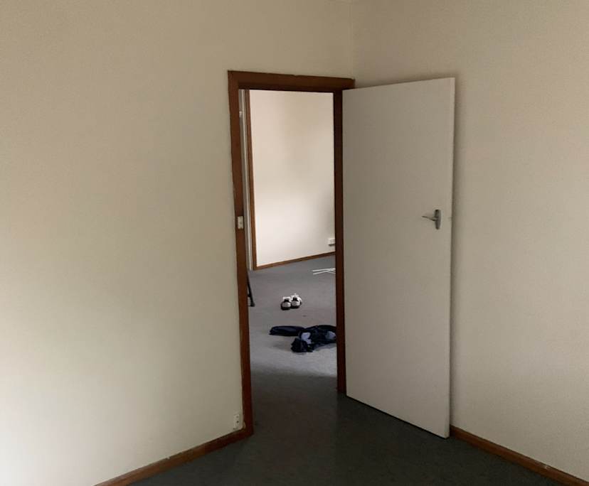 Unfurnished room in a share house