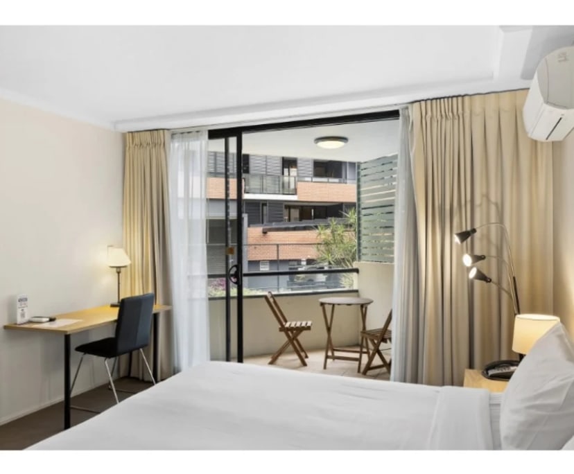 Furnished room studio flat for rent