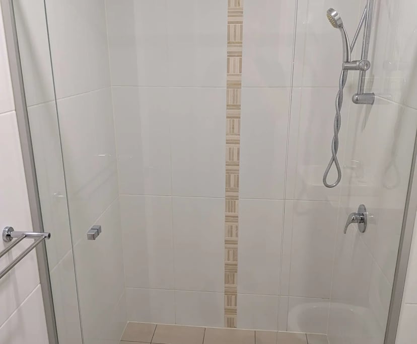 $330, Flatshare, 3 bathrooms, Phillip ACT 2606