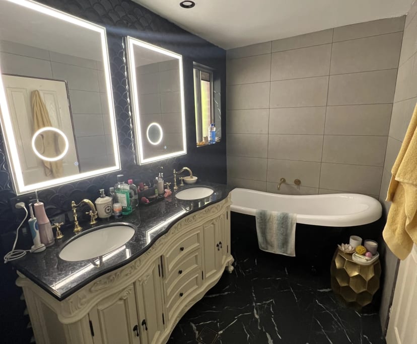 $290, Share-house, 2 bathrooms, Macquarie Hills NSW 2285