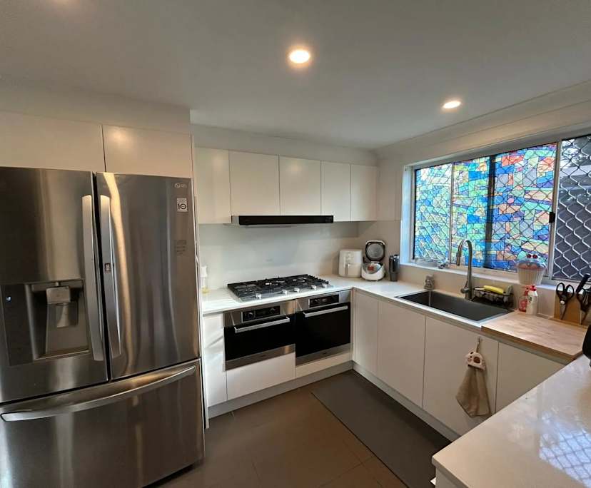 Room in a share house