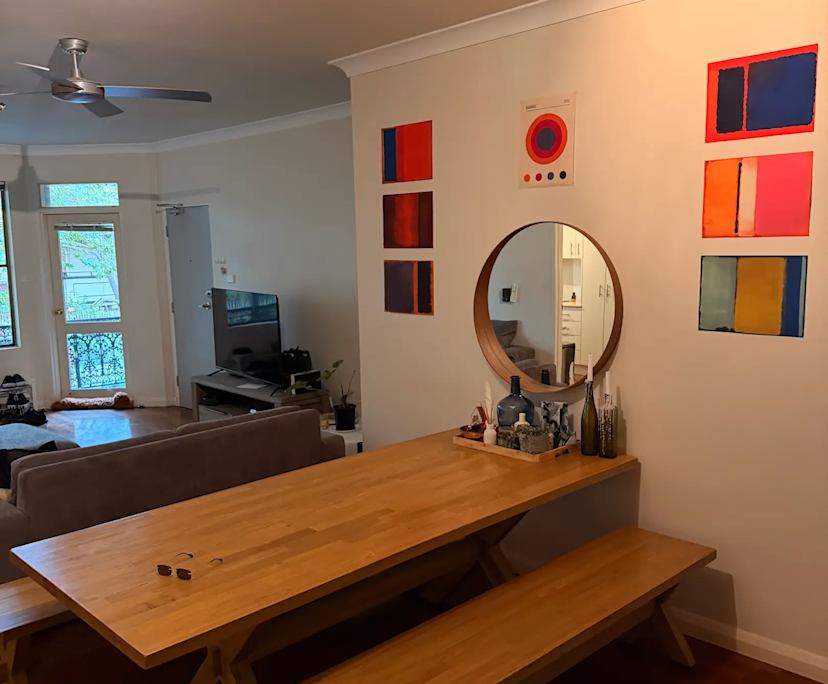 Furnished room in a flatshare