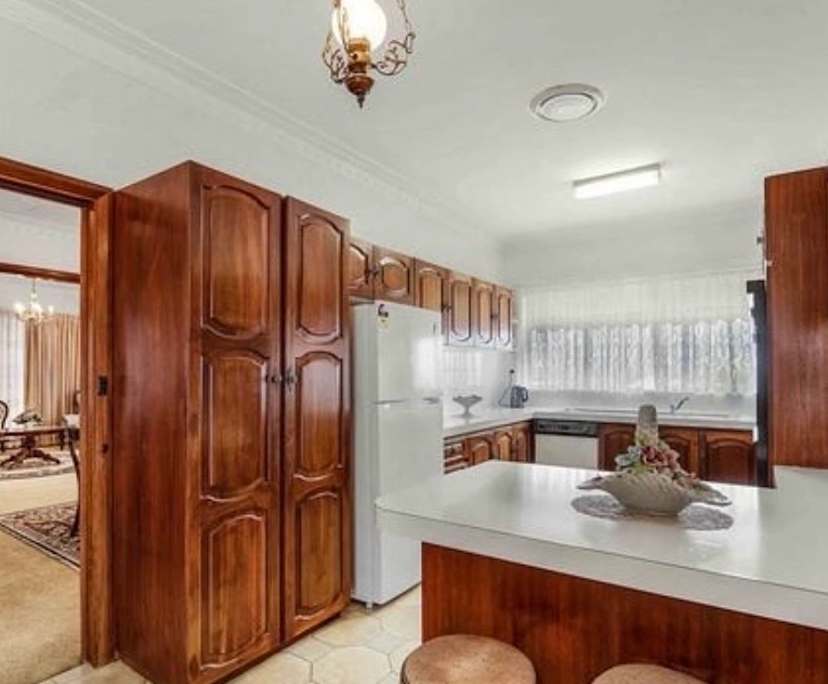 Furnished room with ensuite in a share house