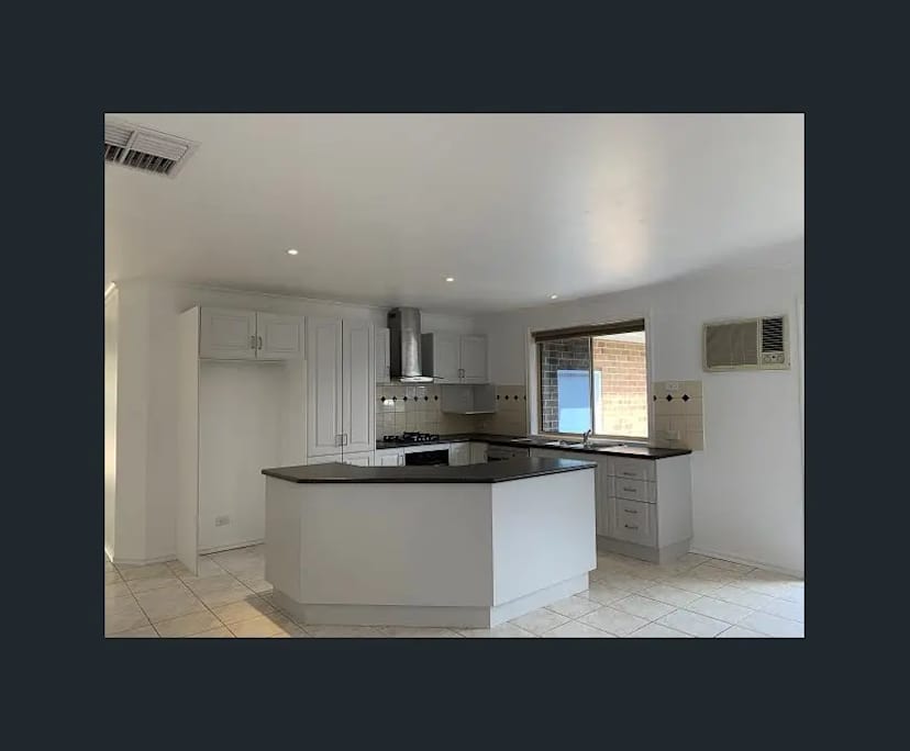 propertyImage