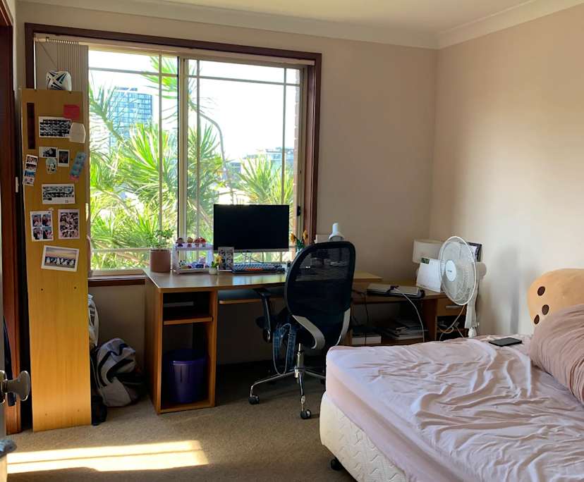 Furnished room in a share house