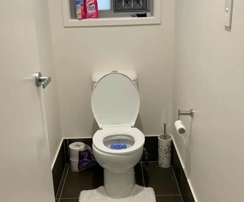 Furnished room with own bathroom