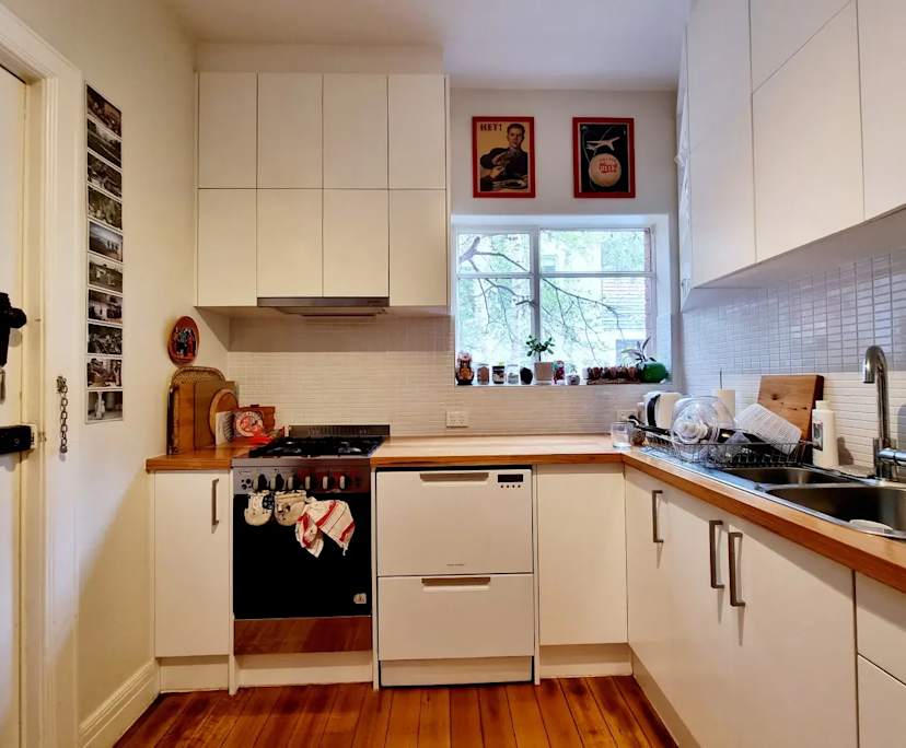 Furnished room in a share house