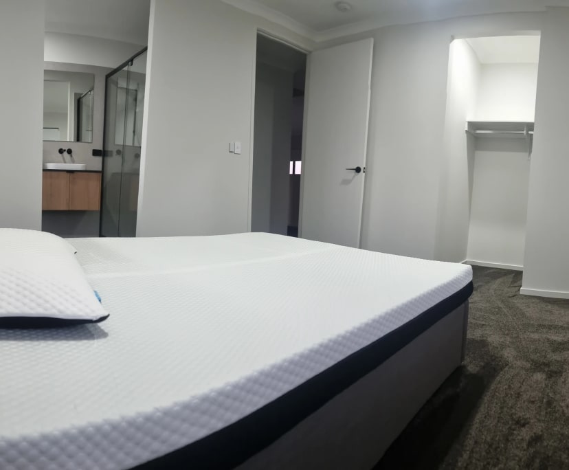 Room with ensuite in a share house