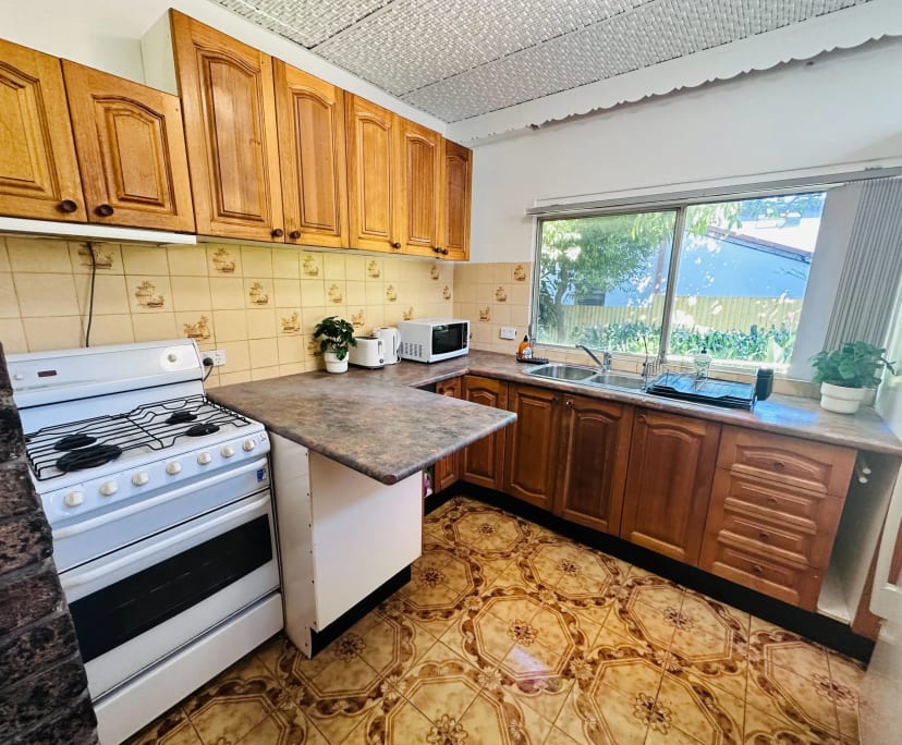 $340, Share-house, 6 bathrooms, Marrickville NSW 2204