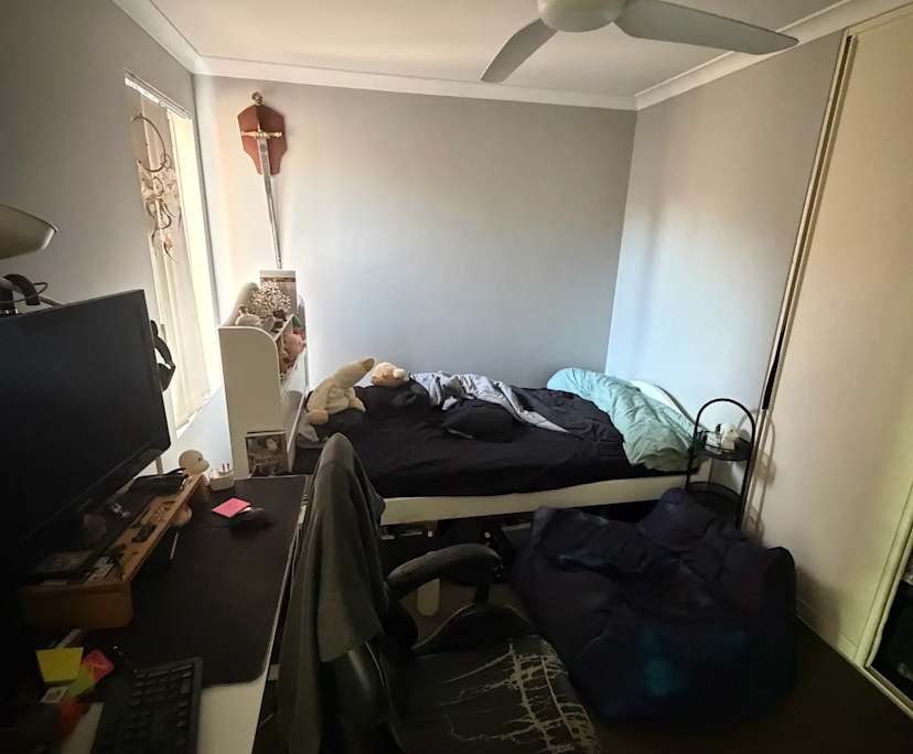 Unfurnished room with own bathroom