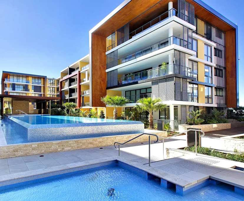 Furnished room with ensuite in a flatshare