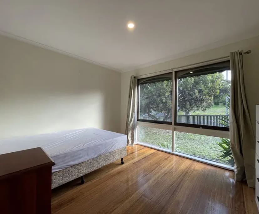 Room in a share house