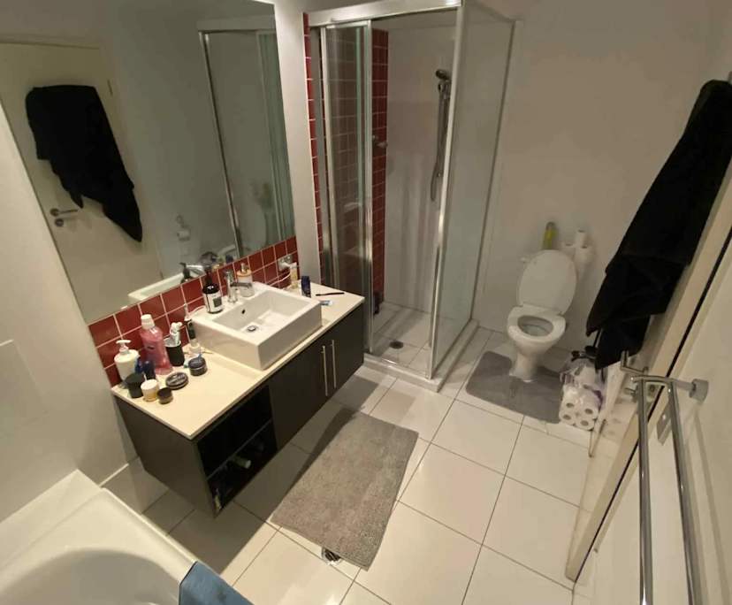 $350, Share-house, 3 bathrooms, Burleigh Waters QLD 4220
