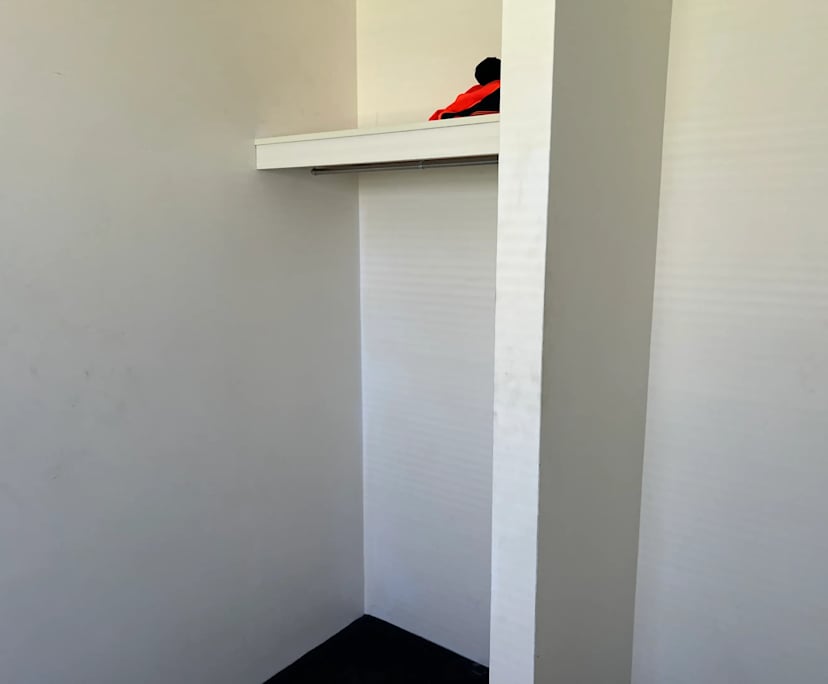 Room in a share house