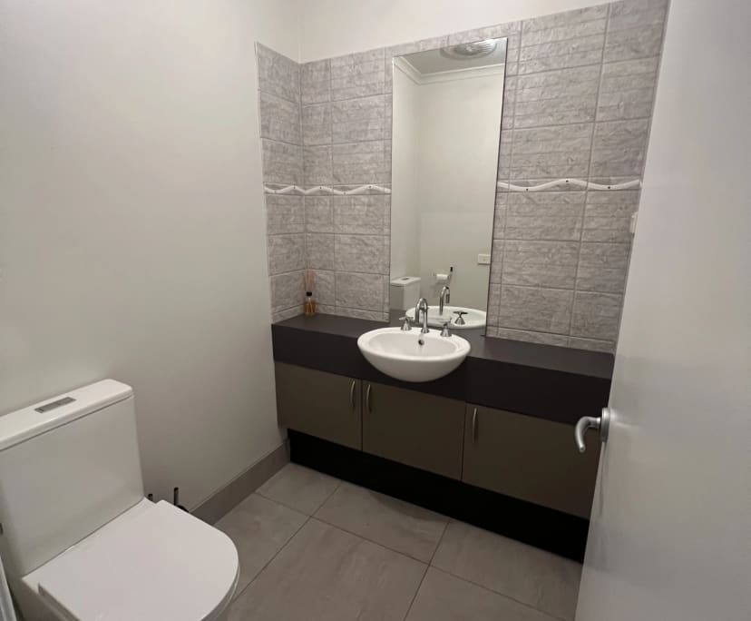 $250, Share-house, 4 bathrooms, Mornington VIC 3931