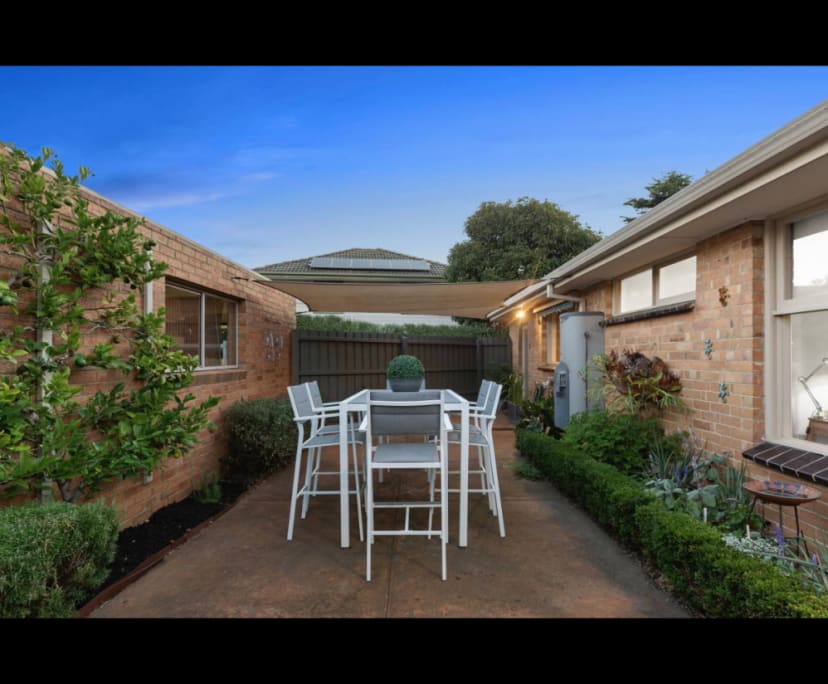 2 Rooms for Rent in Cheltenham, Melbourne 300, Un...