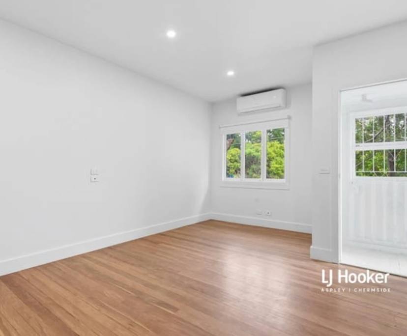 Whole property with 2 rooms for rent