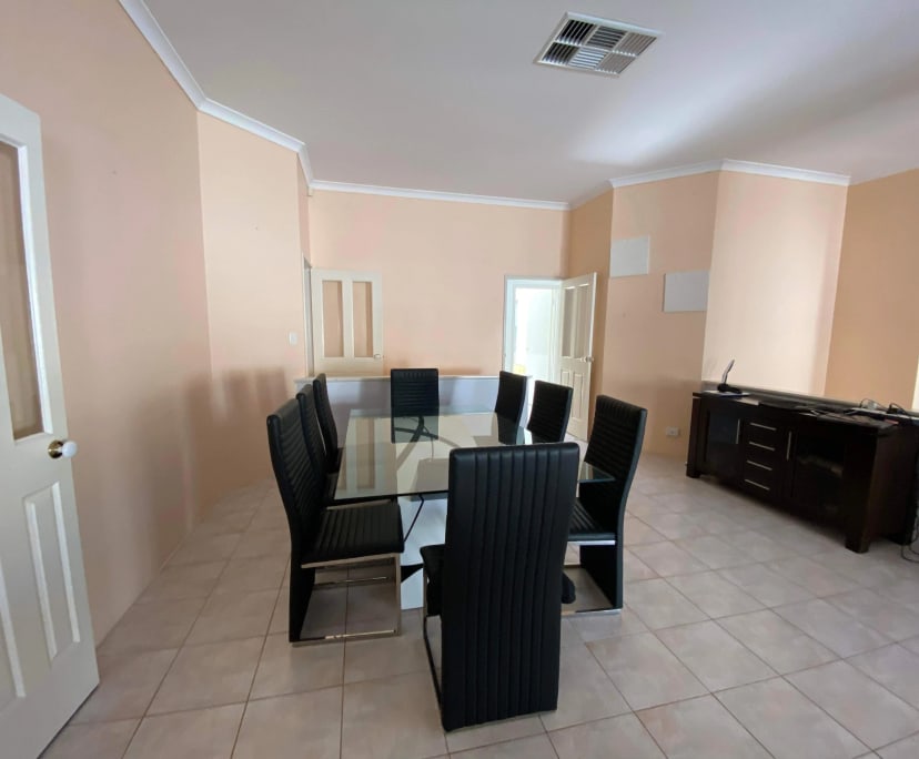 Room for Rent in Riverton, Perth 230, Flexible wi...