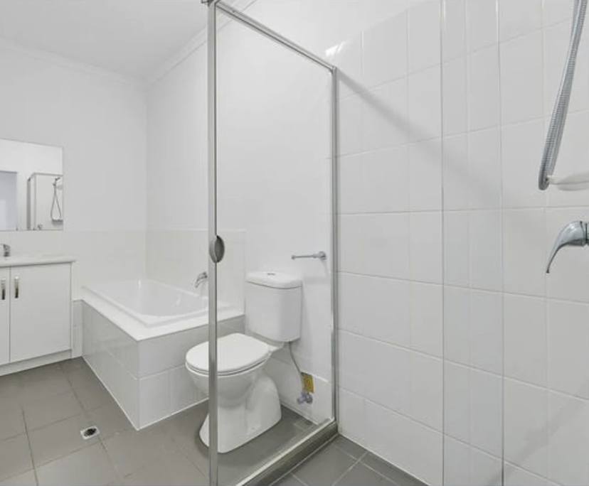 Unfurnished room in a share house