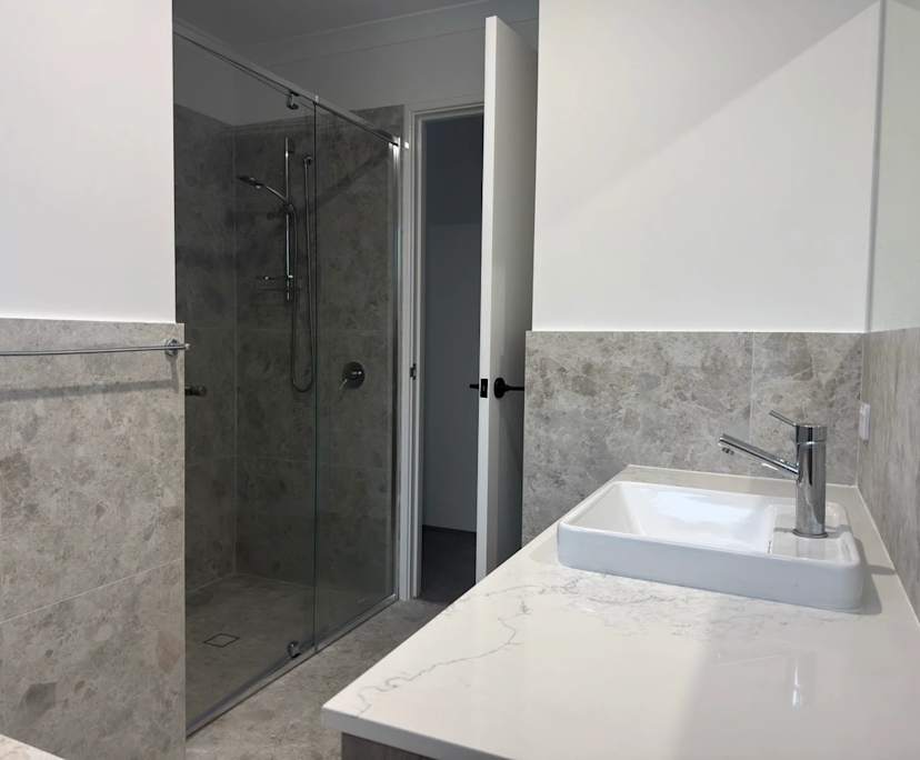 $335-350, Share-house, 3 rooms, Ferndale WA 6148, Ferndale WA 6148