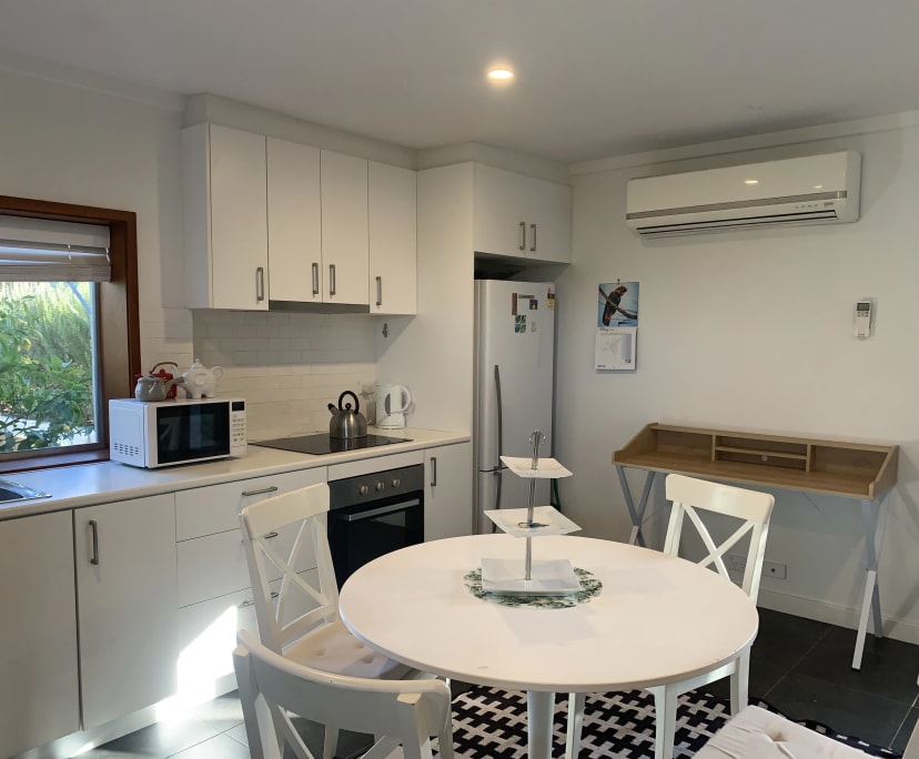 Granny Flat for Rent in Fisher, Canberra 400, Fur...