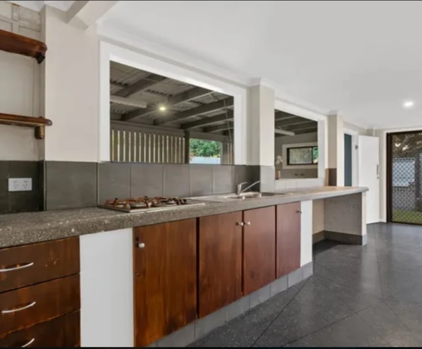 Whole property with 2 rooms for rent