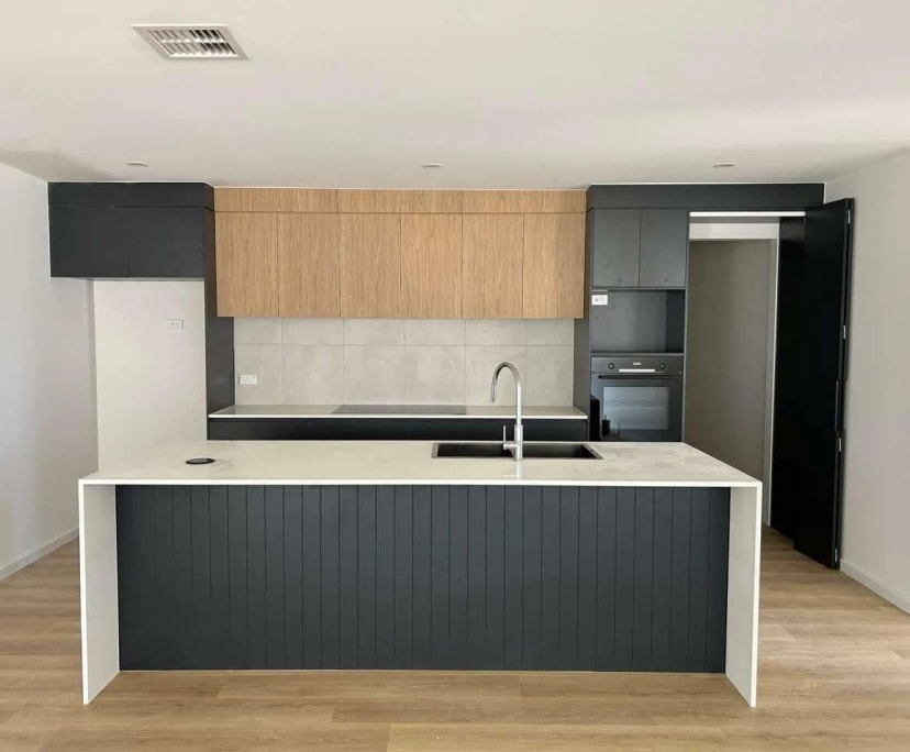 Room in a share house