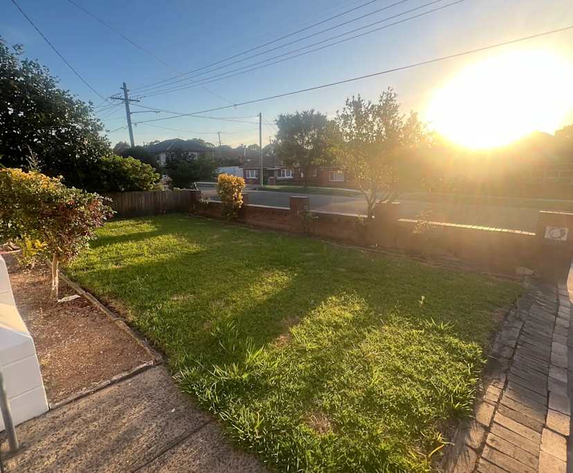 $1,300, Homestay, 2 bathrooms, Kingsgrove NSW 2208