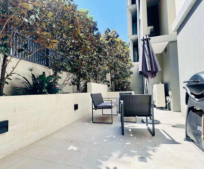 Whole property with 2 rooms for rent