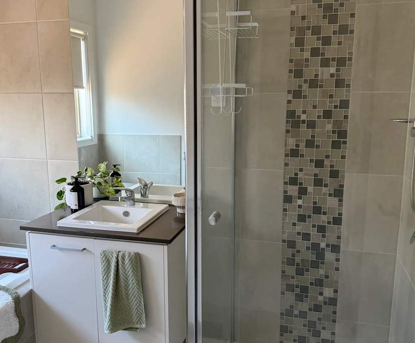 $280, Share-house, 4 bathrooms, Armstrong Creek VIC 3217