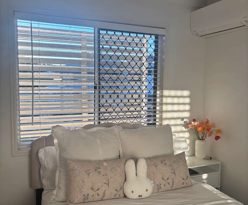 Unfurnished room with own bathroom