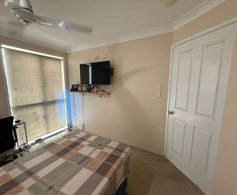 $250, Share-house, 4 bathrooms, Kawana QLD 4701